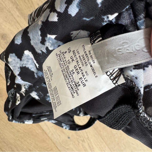 Magic Suit Women's Skin Deep Fiona Underwire One-Piece - Picture 4 of 4